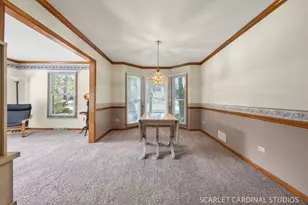 904 Santa Rosa Ave, Wheaton, IL 60187 - Photo 8
