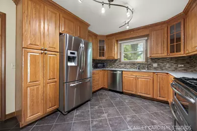 904 Santa Rosa Avenue, Wheaton, IL 60187 - Photo 12