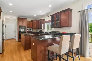 175 Clover Hill Ln, North Barrington, IL 60010 - Photo 12