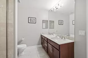 100 E 14th St, Chicago, IL 60605 - Photo 16
