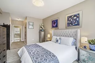 100 E 14th St, Chicago, IL 60605 - Photo 12