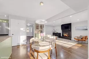 2205 Riverlea Cir, Naperville, IL 60565 - Photo 10