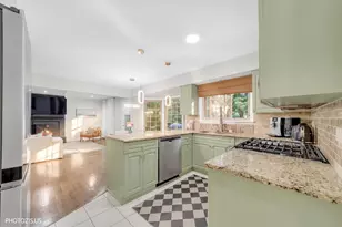 2205 Riverlea Cir, Naperville, IL 60565 - Photo 24