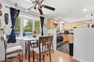 1509 Chatham Ln, Schaumburg, IL 60193 - Photo 10