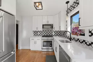 6226 N Le Mai Ave, Chicago, IL 60646 - Photo 8