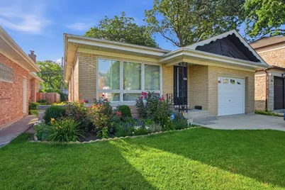 6226 N Le Mai Avenue, Chicago, IL 60646 - Photo 1