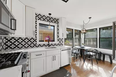 6226 N Le Mai Avenue, Chicago, IL 60646 - Photo 6