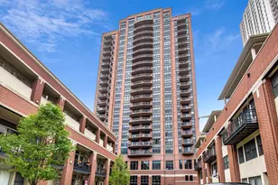 330 N Jefferson St, Chicago, IL 60661 - Photo 1