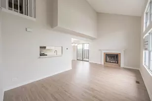 1224 Clematis Dr, Streamwood, IL 60107 - Photo 2