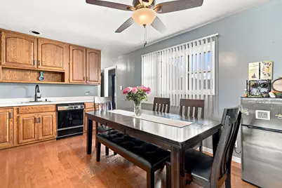 504 Rambler Lane, Streamwood, IL 60107 - Photo 8