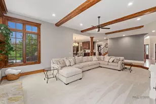 37W209 Deer Pond Ct, Saint Charles, IL 60175 - Photo 26