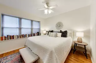 3807 N Campbell Ave, Chicago, IL 60618 - Photo 10
