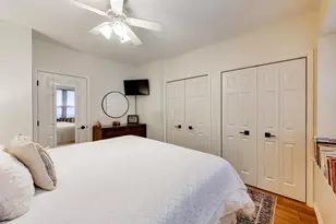 3807 N Campbell Ave, Chicago, IL 60618 - Photo 12
