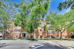 3807 N Campbell Ave, Chicago, IL 60618 - Photo 1