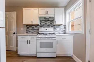 1027 Bellwood Ave, Bellwood, IL 60104 - Photo 10