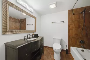 1100 E Randville Dr, Palatine, IL 60074 - Photo 16