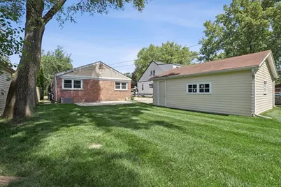 837 Lange Street, Mundelein, IL 60060 - Photo 14