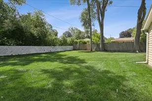 837 Lange St, Mundelein, IL 60060 - Photo 16