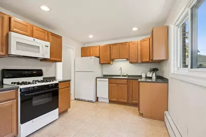 837 Lange Street, Mundelein, IL 60060 - Photo 6