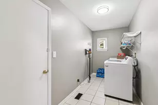 1175 Lakewood Cir, Naperville, IL 60540 - Photo 26