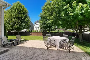 462 E Amberside Dr, Elgin, IL 60124 - Photo 38