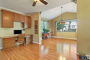462 E Amberside Dr, Elgin, IL 60124 - Photo 6