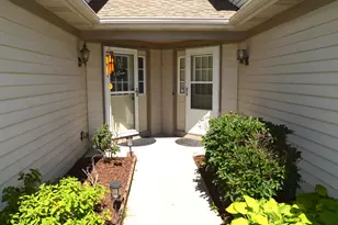 1609 Orchard Ave, Schaumburg, IL 60193 - Photo 2