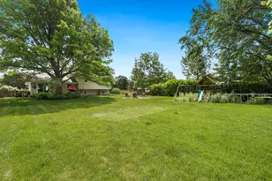 11S560 Whittington Ln, Naperville, IL 60564 - Photo 24