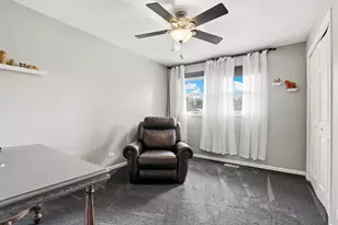 11S560 Whittington Ln, Naperville, IL 60564 - Photo 14