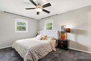 11S560 Whittington Ln, Naperville, IL 60564 - Photo 10