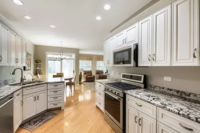 21235 Windsor Lake Lane, Crest Hill, IL 60403 - Photo 12