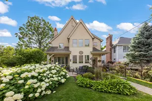 706 N Ellsworth St, Naperville, IL 60563 - Photo 6
