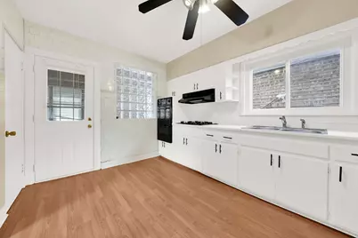 2718 Kenilworth Avenue, Berwyn, IL 60402 - Photo 10