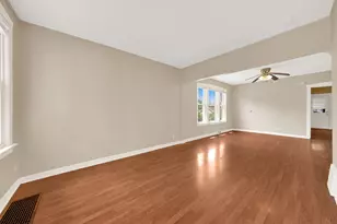 2718 Kenilworth Ave, Berwyn, IL 60402 - Photo 4