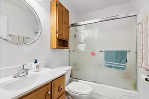8 Auburn Dr, Glendale Heights, IL 60139 - Photo 18