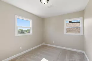 716 Wilcox St, Joliet, IL 60435 - Photo 18