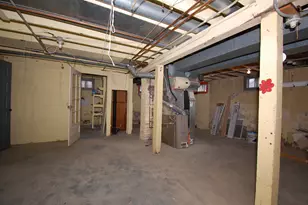 653 Jay St, Elgin, IL 60120 - Photo 12