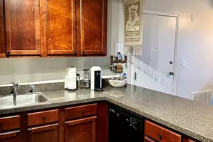 5811 Oakwood Dr, Lisle, IL 60532 - Photo 10