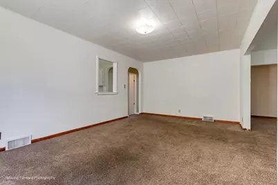 7S151 N Eola Road, Aurora, IL 60502 - Photo 6