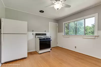 7S151 N Eola Road, Aurora, IL 60502 - Photo 8