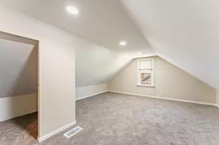 7805 Suburban Ln, Bridgeview, IL 60455 - Photo 16