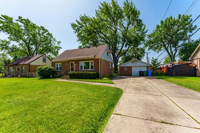 7805 Suburban Lane, Bridgeview, IL 60455 - Photo 2
