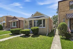 555 E 105th St, Chicago, IL 60628 - Photo 1