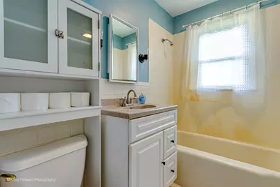 7S175 N Eola Road, Aurora, IL 60502 - Photo 12