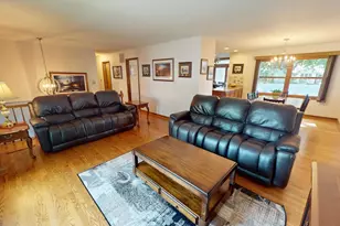 1201 S 10th St, Saint Charles, IL 60174 - Photo 6
