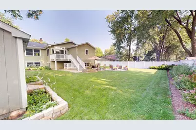 1201 S 10th Street, Saint Charles, IL 60174 - Photo 28