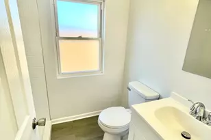8312 S Phillips Ave, Chicago, IL 60617 - Photo 20