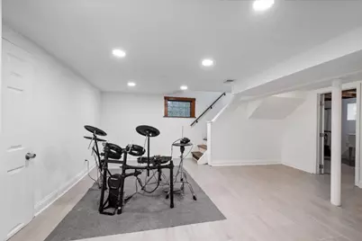 2611 W Jarlath Street, Chicago, IL 60645 - Photo 16