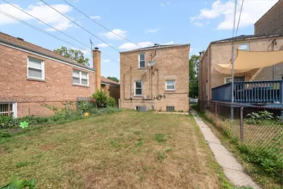 2611 W Jarlath Street, Chicago, IL 60645 - Photo 20