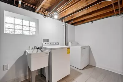 2611 W Jarlath Street, Chicago, IL 60645 - Photo 18